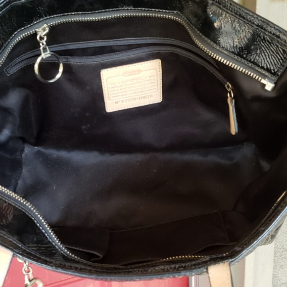 Coach bag used but great  Condition - Picture 3 of 8
